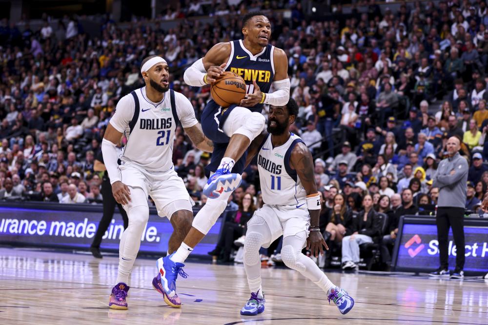 更加无以伦 更加无以伦