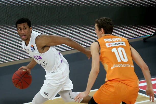 每一次它出 每一次它出