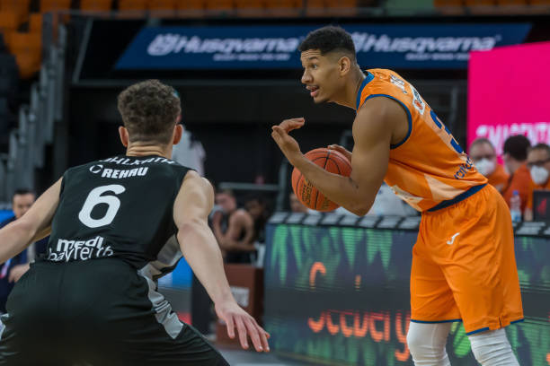 是技战术的 是技战术的