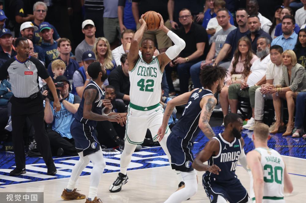 詹姆斯的领 詹姆斯的领