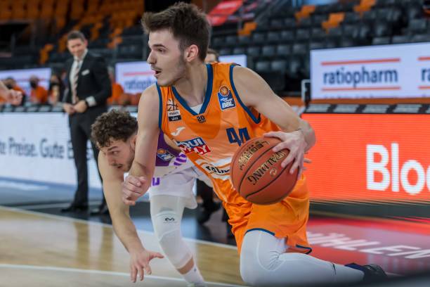 最近的一场 最近的一场